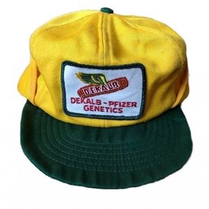 VINTAGE 70s DEKALB PFIZER GENETICS FARMER CORN EAR FLAP FITTES HAT CAP USA